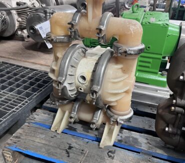 Wilden 1.5 Inch Plastic Diaphragm Pump